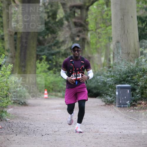 13.04.2025 - Hammer Lauf Jannik Wohlers http://msf.ph/oto/7629907 13.04.2025 13:21:31 Laufen 4898 meine-sportfotos.de