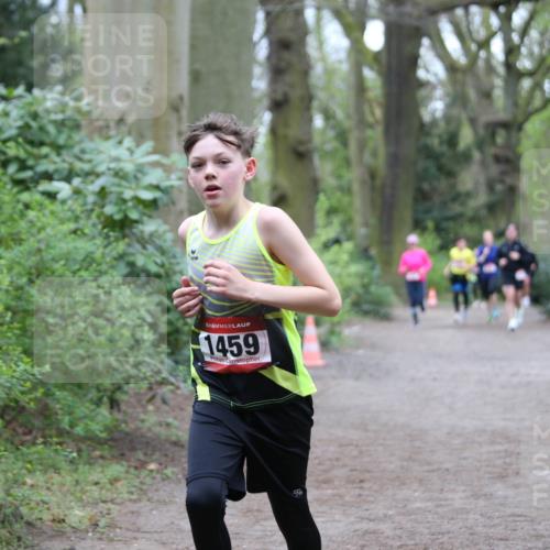 13.04.2025 - Hammer Lauf Jannik Wohlers http://msf.ph/oto/7629963 13.04.2025 12:40:59 Laufen 1459 meine-sportfotos.de