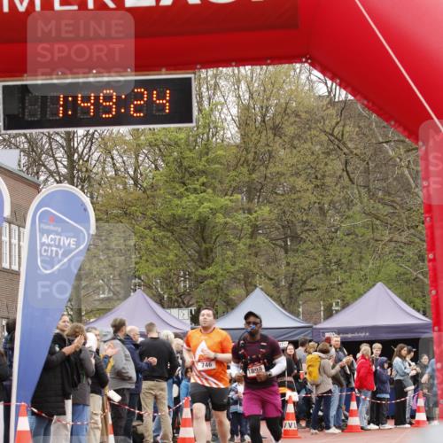 13.04.2025 - Hammer Lauf A. Gomolzig http://msf.ph/oto/7630007 13.04.2025 12:49:22 Ziel 746, 1898, 1937 meine-sportfotos.de