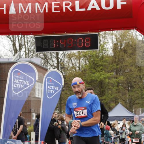 13.04.2025 - Hammer Lauf A. Gomolzig http://msf.ph/oto/7630017 13.04.2025 12:49:06 Ziel 14, 227, 1109, 1136, 1880, 1951 meine-sportfotos.de