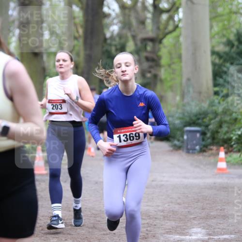 13.04.2025 - Hammer Lauf Jannik Wohlers http://msf.ph/oto/7630091 13.04.2025 12:40:42 Laufen 203, 15, 1369 meine-sportfotos.de