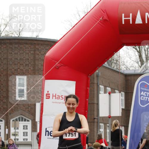 13.04.2025 - Hammer Lauf A. Gomolzig http://msf.ph/oto/7630158 13.04.2025 12:48:30 Ziel 1751 meine-sportfotos.de