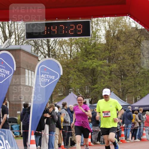 13.04.2025 - Hammer Lauf A. Gomolzig http://msf.ph/oto/7630326 13.04.2025 12:47:27 Ziel 121, 246, 247, 1238, 1839, 1900 meine-sportfotos.de