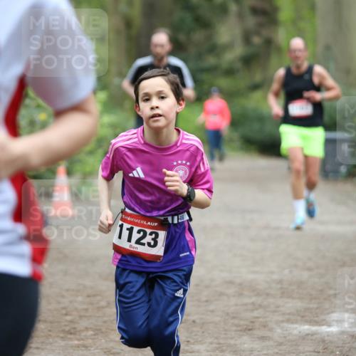 13.04.2025 - Hammer Lauf Jannik Wohlers http://msf.ph/oto/7630528 13.04.2025 12:39:51 Laufen 59, 15, 1123 meine-sportfotos.de
