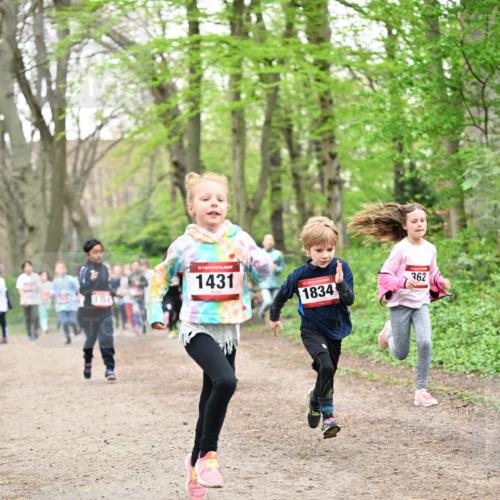 13.04.2025 - Hammer Lauf Dr. Thomas Lammeyer http://msf.ph/oto/7630541 13.04.2025 09:24:10 Laufen 1754, 15, 1431, 1834, 362 meine-sportfotos.de