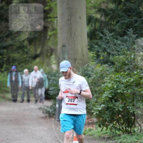 13.04.2025 - Hammer Lauf Jannik Wohlers http://msf.ph/oto/7630557 13.04.2025 13:10:52 Laufen 287 meine-sportfotos.de