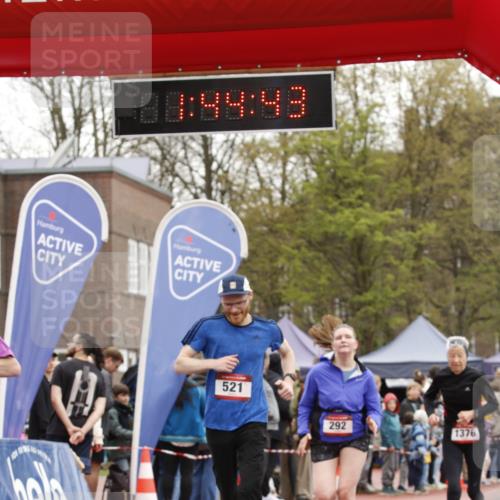 13.04.2025 - Hammer Lauf A. Gomolzig http://msf.ph/oto/7630791 13.04.2025 12:44:41 Ziel 111, 292, 521, 1376, 1552, 1846 meine-sportfotos.de