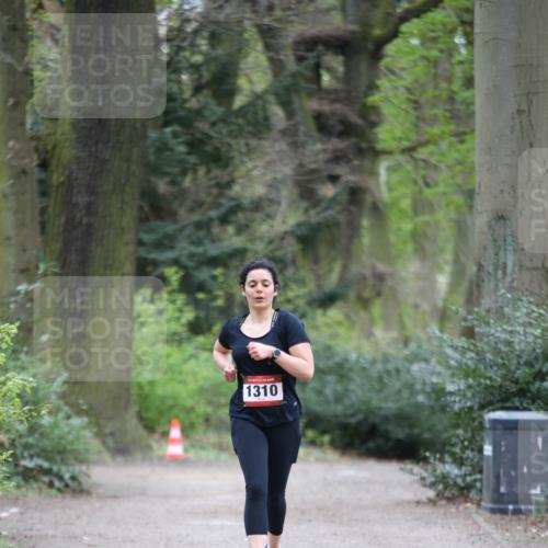 13.04.2025 - Hammer Lauf Jannik Wohlers http://msf.ph/oto/7630812 13.04.2025 13:07:00 Laufen 1310 meine-sportfotos.de