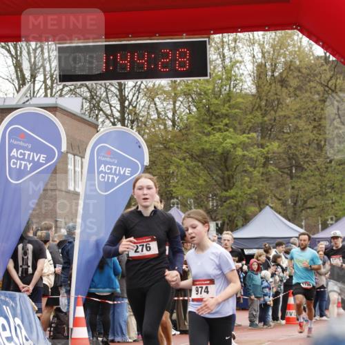 13.04.2025 - Hammer Lauf A. Gomolzig http://msf.ph/oto/7630855 13.04.2025 12:44:26 Ziel 276, 730, 974, 1139, 1587, 1601, 1861, 1865 meine-sportfotos.de