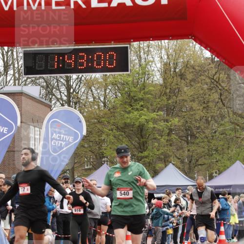 13.04.2025 - Hammer Lauf A. Gomolzig http://msf.ph/oto/7631149 13.04.2025 12:42:59 Ziel 17, 203, 476, 540, 916, 1078, 1207, 1369, 1984 meine-sportfotos.de
