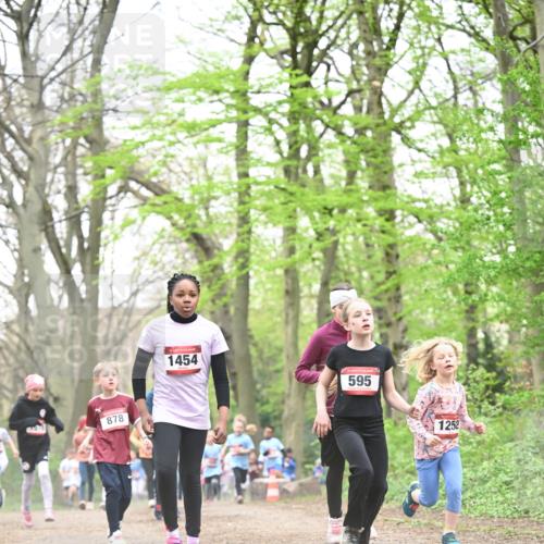 13.04.2025 - Hammer Lauf Dr. Thomas Lammeyer http://msf.ph/oto/7631157 13.04.2025 09:24:36 Laufen 878, 1454, 595, 1252 meine-sportfotos.de