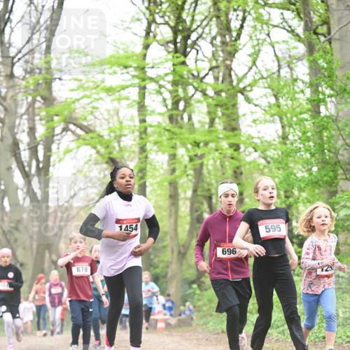 13.04.2025 - Hammer Lauf Dr. Thomas Lammeyer http://msf.ph/oto/7631178 13.04.2025 09:24:36 Laufen 157, 878, 1454, 696, 595, 25 meine-sportfotos.de
