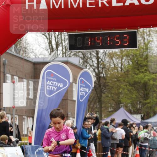 13.04.2025 - Hammer Lauf A. Gomolzig http://msf.ph/oto/7631389 13.04.2025 12:41:51 Ziel 2, 557, 1123, 1458, 1741, 1939 meine-sportfotos.de