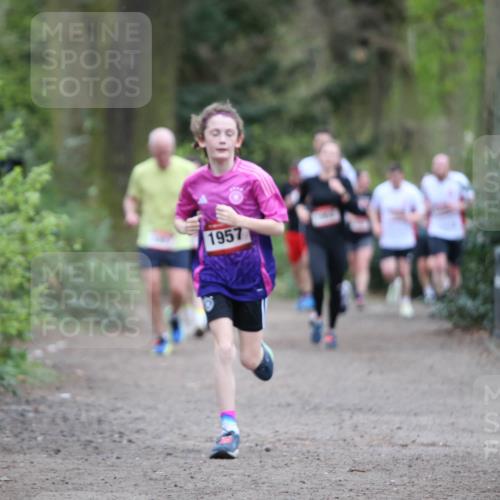 13.04.2025 - Hammer Lauf Jannik Wohlers http://msf.ph/oto/7631593 13.04.2025 12:37:42 Laufen 1957 meine-sportfotos.de