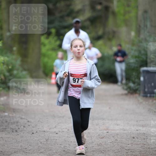 13.04.2025 - Hammer Lauf Jannik Wohlers http://msf.ph/oto/7631624 13.04.2025 12:59:41 Laufen 15, 977 meine-sportfotos.de