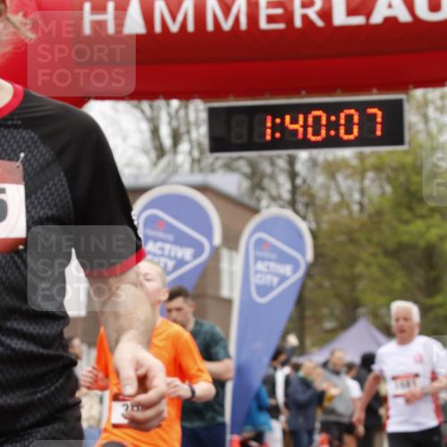 13.04.2025 - Hammer Lauf A. Gomolzig http://msf.ph/oto/7631744 13.04.2025 12:40:05 Ziel 287, 300, 552, 908, 1025, 1581, 1755, 1977 meine-sportfotos.de