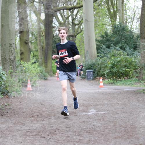 13.04.2025 - Hammer Lauf Jannik Wohlers http://msf.ph/oto/7631874 13.04.2025 12:37:02 Laufen 1575 meine-sportfotos.de