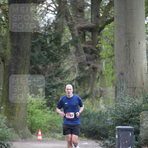 13.04.2025 - Hammer Lauf Jannik Wohlers http://msf.ph/oto/7631889 13.04.2025 10:28:43 Laufen 1797 meine-sportfotos.de