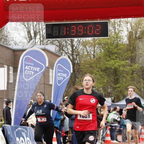 13.04.2025 - Hammer Lauf A. Gomolzig http://msf.ph/oto/7631891 13.04.2025 12:39:00 Ziel 5, 382, 1247, 1260, 1335, 1575, 1881 meine-sportfotos.de