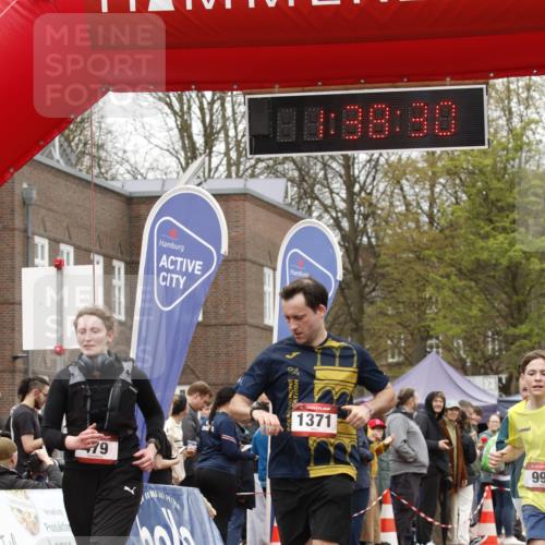13.04.2025 - Hammer Lauf A. Gomolzig http://msf.ph/oto/7631949 13.04.2025 12:38:29 Ziel 380, 479, 736, 990, 1371, 1837, 1843, 1845 meine-sportfotos.de
