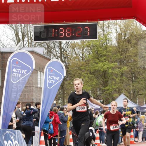 13.04.2025 - Hammer Lauf A. Gomolzig http://msf.ph/oto/7631969 13.04.2025 12:38:25 Ziel 380, 479, 990, 1371, 1837, 1843, 1845 meine-sportfotos.de