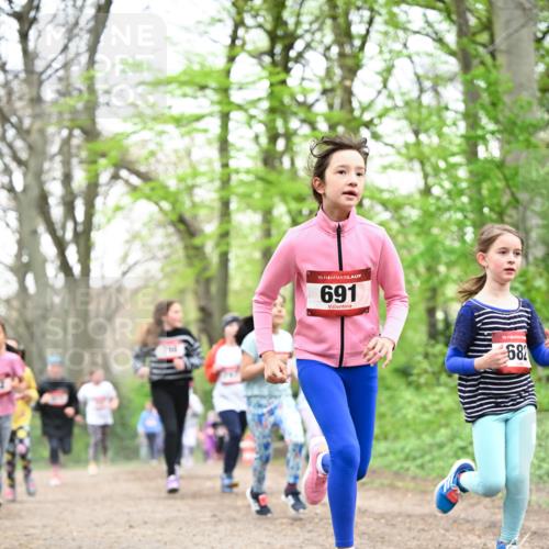 13.04.2025 - Hammer Lauf Dr. Thomas Lammeyer http://msf.ph/oto/7632071 13.04.2025 09:25:05 Laufen 15, 691, 15, 68 meine-sportfotos.de