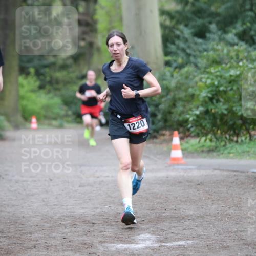 13.04.2025 - Hammer Lauf Jannik Wohlers http://msf.ph/oto/7632089 13.04.2025 12:36:42 Laufen 15, 8, 1220 meine-sportfotos.de