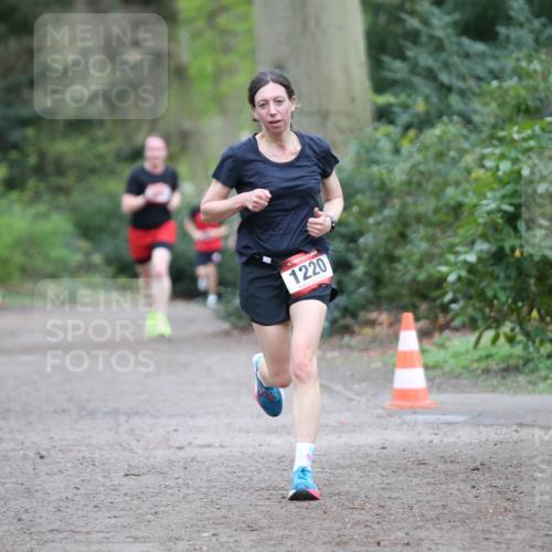13.04.2025 - Hammer Lauf Jannik Wohlers http://msf.ph/oto/7632102 13.04.2025 12:36:41 Laufen 15, 1220 meine-sportfotos.de