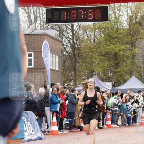 13.04.2025 - Hammer Lauf A. Gomolzig http://msf.ph/oto/7632172 13.04.2025 12:37:33 Ziel 221, 289, 1137, 1184, 1222, 1347, 1989 meine-sportfotos.de