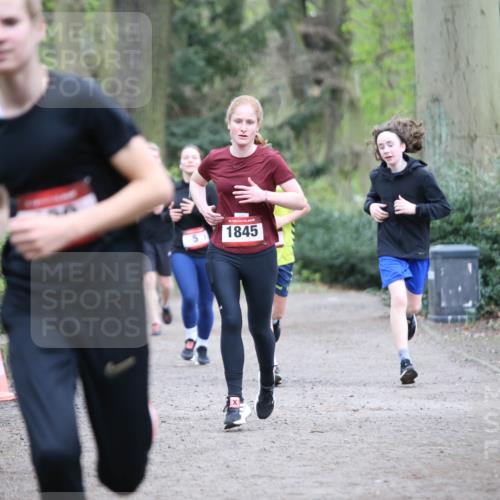 13.04.2025 - Hammer Lauf Jannik Wohlers http://msf.ph/oto/7632184 13.04.2025 12:36:31 Laufen 1845 meine-sportfotos.de