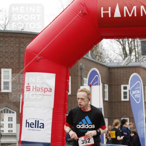 13.04.2025 - Hammer Lauf A. Gomolzig http://msf.ph/oto/7632212 13.04.2025 12:37:22 Ziel 221 meine-sportfotos.de