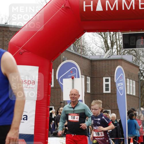 13.04.2025 - Hammer Lauf A. Gomolzig http://msf.ph/oto/7632286 13.04.2025 12:37:08 Ziel 18, 335, 1364, 1368 meine-sportfotos.de