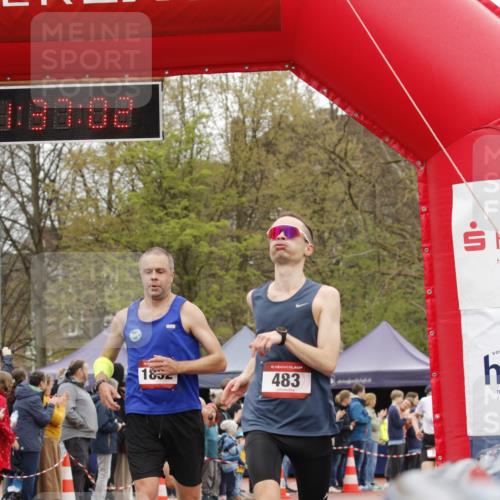 13.04.2025 - Hammer Lauf A. Gomolzig http://msf.ph/oto/7632329 13.04.2025 12:37:01 Ziel 335, 483, 1364, 1832 meine-sportfotos.de
