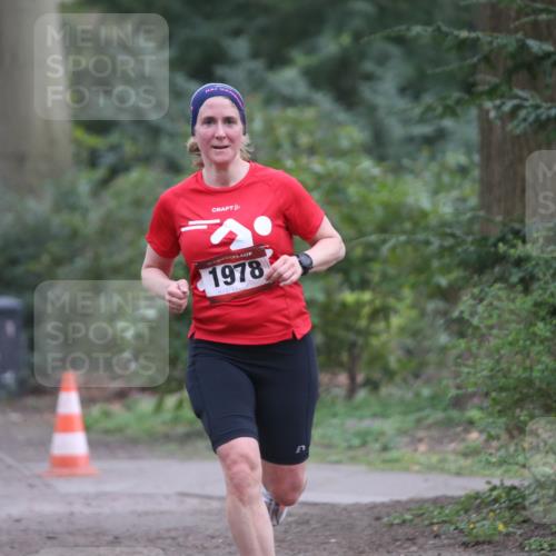 13.04.2025 - Hammer Lauf Jannik Wohlers http://msf.ph/oto/7632373 13.04.2025 10:27:04 Laufen 15, 1978 meine-sportfotos.de