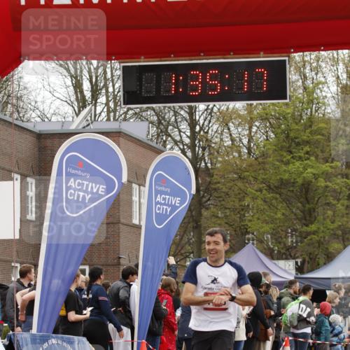 13.04.2025 - Hammer Lauf A. Gomolzig http://msf.ph/oto/7632627 13.04.2025 12:35:15 Ziel 310, 1098 meine-sportfotos.de