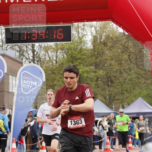 13.04.2025 - Hammer Lauf A. Gomolzig http://msf.ph/oto/7632736 13.04.2025 12:34:14 Ziel 354, 459, 1261, 1303, 1331 meine-sportfotos.de
