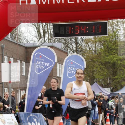 13.04.2025 - Hammer Lauf A. Gomolzig http://msf.ph/oto/7632766 13.04.2025 12:34:09 Ziel 354, 459, 1303 meine-sportfotos.de