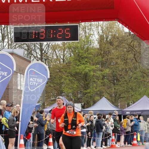 13.04.2025 - Hammer Lauf A. Gomolzig http://msf.ph/oto/7633173 13.04.2025 12:31:24 Ziel 6, 229, 599 meine-sportfotos.de