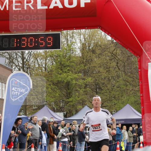 13.04.2025 - Hammer Lauf A. Gomolzig http://msf.ph/oto/7633300 13.04.2025 12:30:57 Ziel 917, 1923 meine-sportfotos.de