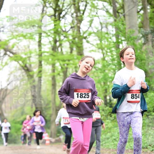 13.04.2025 - Hammer Lauf Dr. Thomas Lammeyer http://msf.ph/oto/7633538 13.04.2025 09:25:41 Laufen 15, 1825, 15, 854, 171, 1724 meine-sportfotos.de