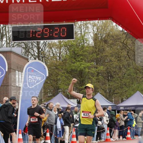 13.04.2025 - Hammer Lauf A. Gomolzig http://msf.ph/oto/7633608 13.04.2025 12:29:19 Ziel 442, 633, 1810 meine-sportfotos.de