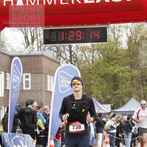 13.04.2025 - Hammer Lauf A. Gomolzig http://msf.ph/oto/7633638 13.04.2025 12:29:12 Ziel 21, 738, 1810 meine-sportfotos.de
