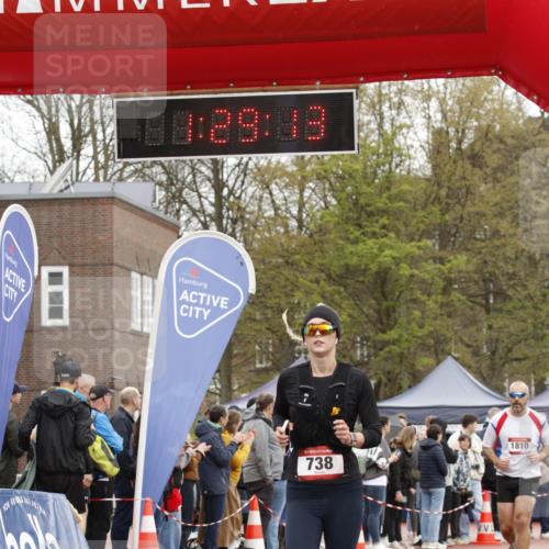 13.04.2025 - Hammer Lauf A. Gomolzig http://msf.ph/oto/7633646 13.04.2025 12:29:11 Ziel 21, 738, 1810 meine-sportfotos.de