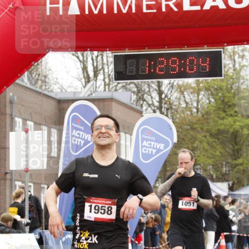 13.04.2025 - Hammer Lauf A. Gomolzig http://msf.ph/oto/7633697 13.04.2025 12:29:03 Ziel 21, 444, 1051, 1930, 1958 meine-sportfotos.de