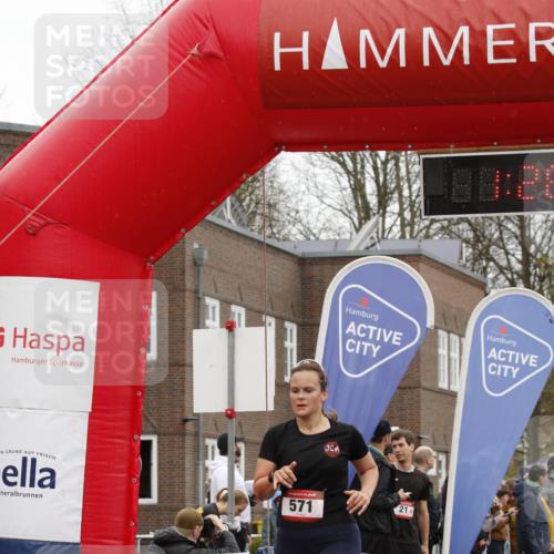 13.04.2025 - Hammer Lauf A. Gomolzig http://msf.ph/oto/7633780 13.04.2025 12:28:22 Ziel 20, 571 meine-sportfotos.de