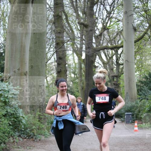 13.04.2025 - Hammer Lauf Jannik Wohlers http://msf.ph/oto/7633785 13.04.2025 10:20:47 Laufen 15, 749, 748 meine-sportfotos.de