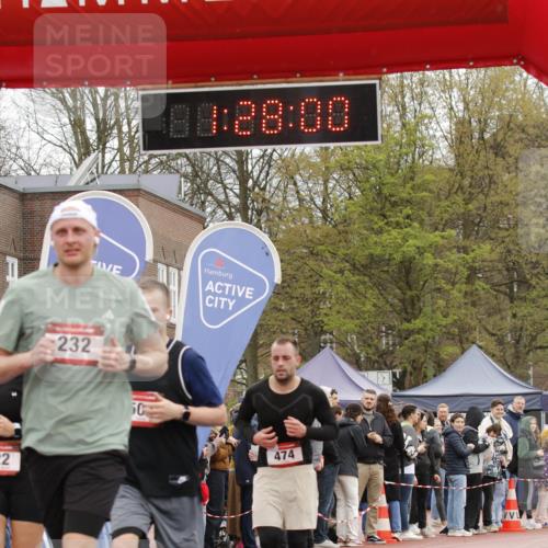 13.04.2025 - Hammer Lauf A. Gomolzig http://msf.ph/oto/7633814 13.04.2025 12:27:58 Ziel 232, 322, 474, 502, 548, 1776, 1896, 1948 meine-sportfotos.de