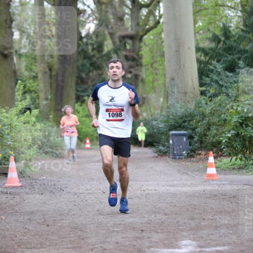 13.04.2025 - Hammer Lauf Jannik Wohlers http://msf.ph/oto/7633984 13.04.2025 12:33:32 Laufen 1098 meine-sportfotos.de