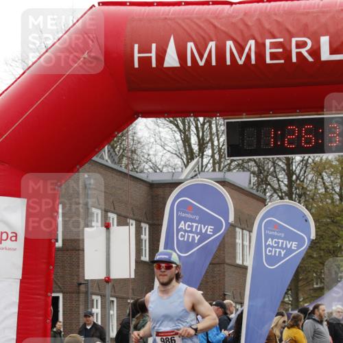 13.04.2025 - Hammer Lauf A. Gomolzig http://msf.ph/oto/7633999 13.04.2025 12:26:30 Ziel 475, 986, 1808 meine-sportfotos.de
