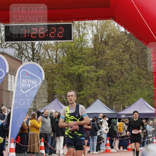 13.04.2025 - Hammer Lauf A. Gomolzig http://msf.ph/oto/7634074 13.04.2025 12:26:20 Ziel 231, 340, 475, 1808 meine-sportfotos.de